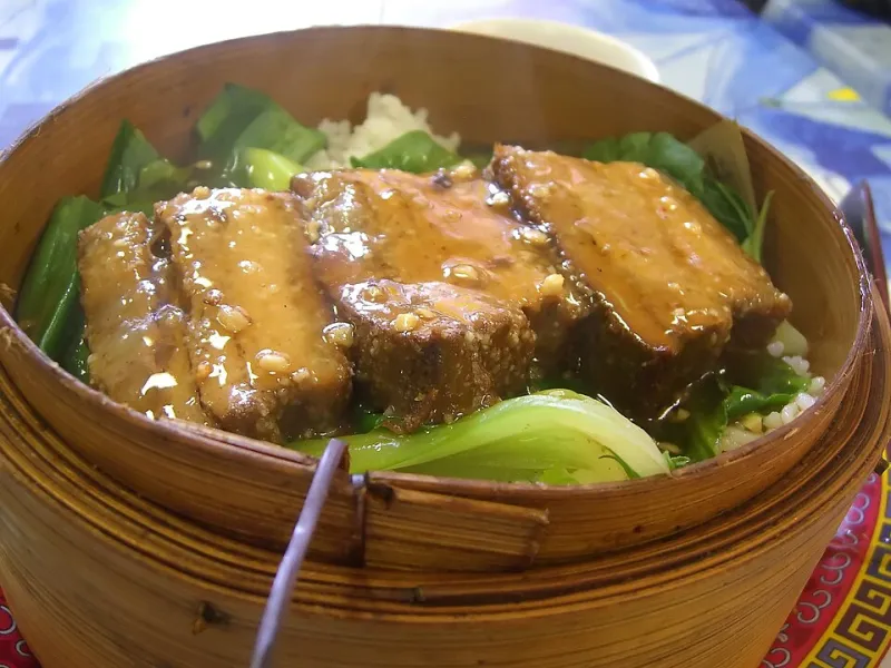 Your Stovetop Already Knows How to Steam — Hong Kong Just Reminded Everyone